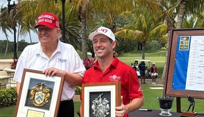 Donald Trump weer 